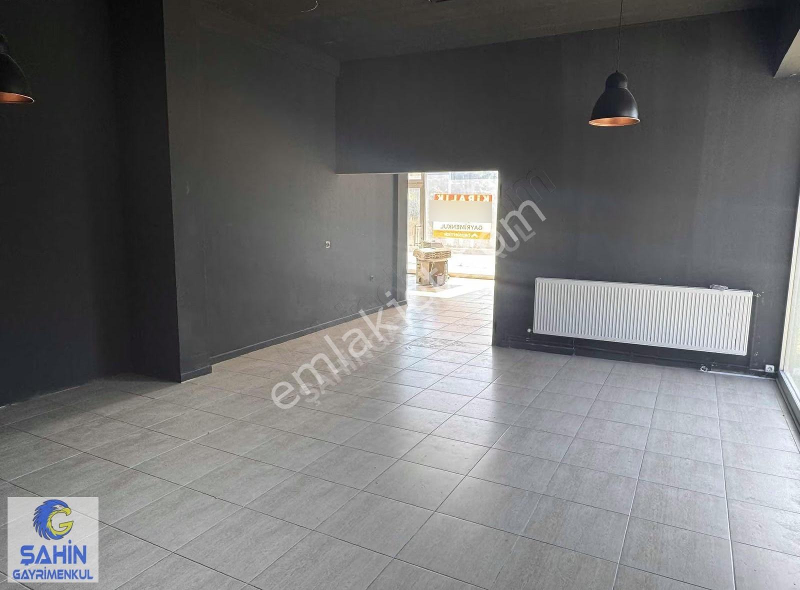 Tramvaya Cephe Kiralık İşyeri - Görsel 12
