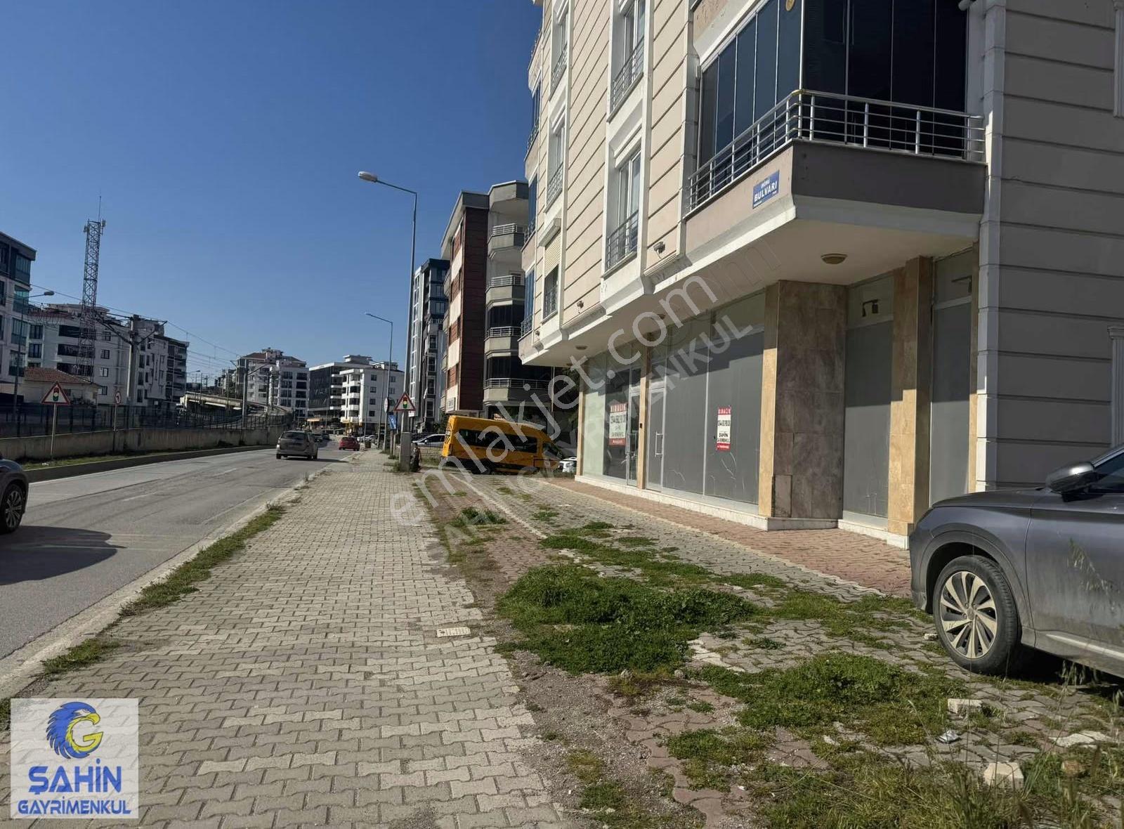 Tramvaya Cephe Kiralık İşyeri - Görsel 16