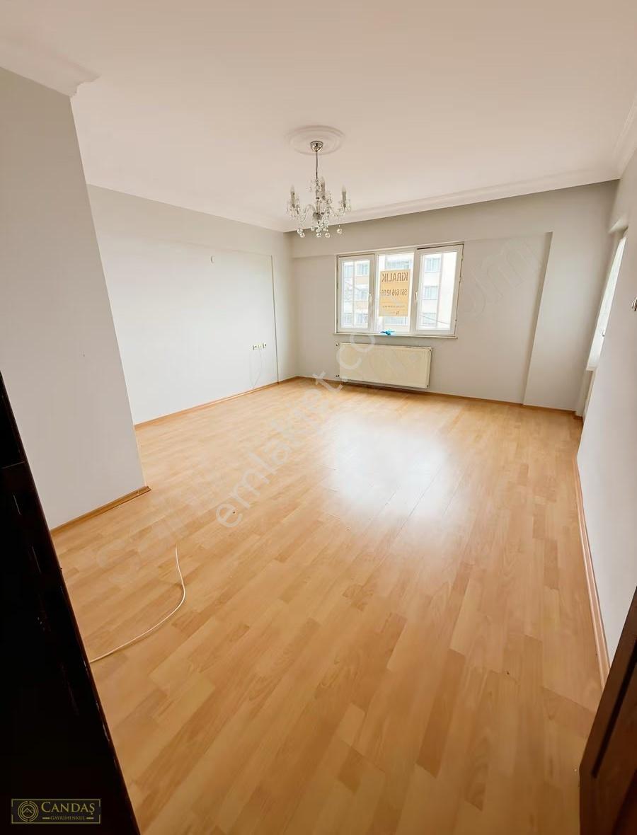 Karşıyaka'da Merkezi Konumda Deniz Manzaralı Kiralık 3+1 - Görsel 12