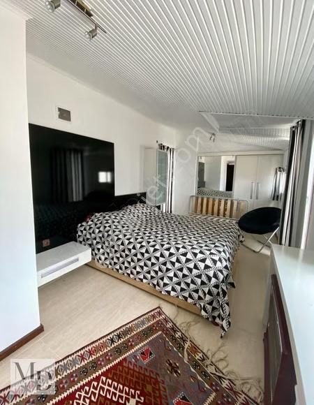 Ayayorgi-boyalık Arası Deniz Manzaralı Sitede Kiralık Villa - Görsel 22