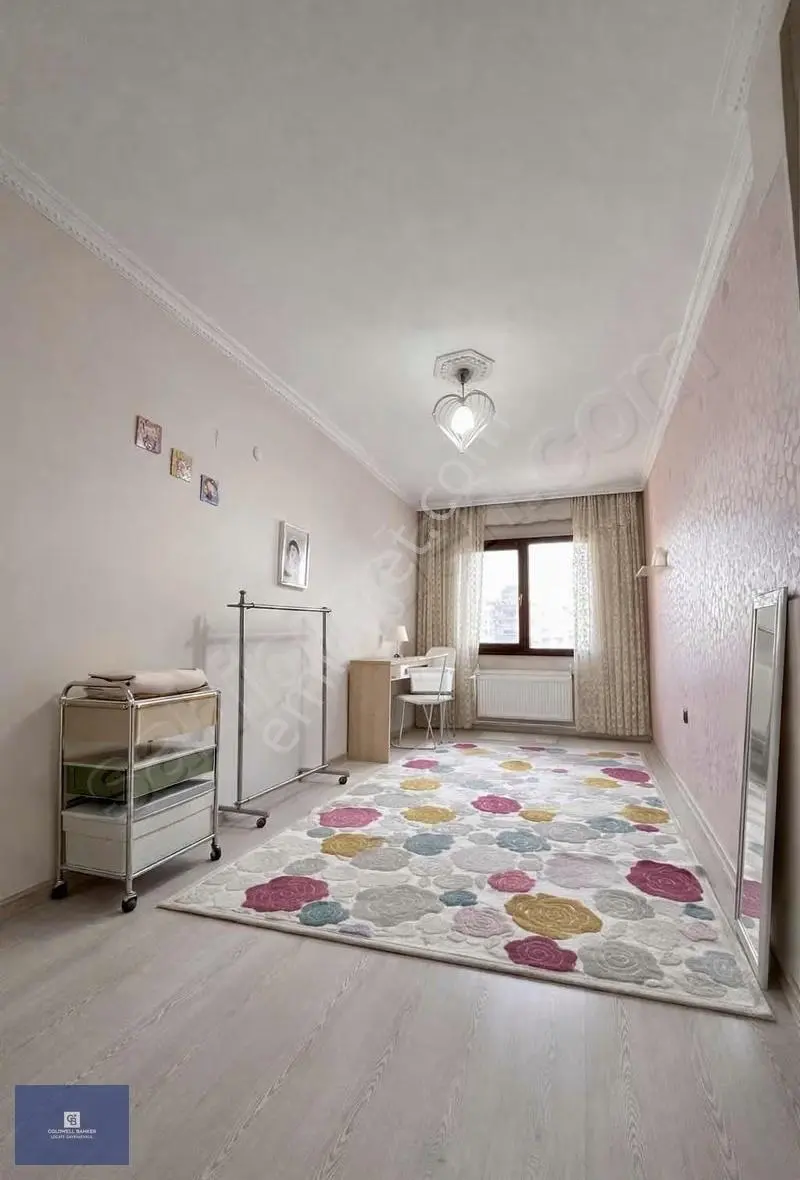 Vatan Mah. Önü Açık Ebeveyn Banyolu Geniş 3+1 Daire