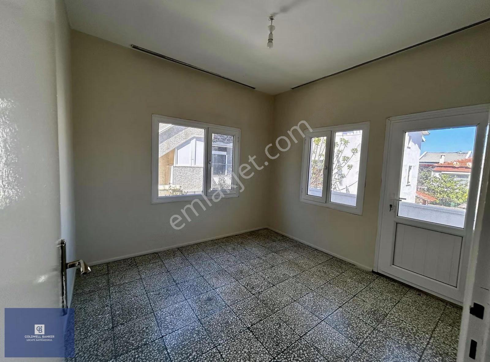 Urla Atatürk Mahallesi Güneş Sitesinde Kiralık 3+1 - Görsel 14