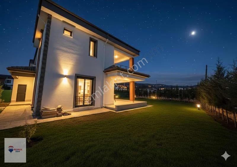 Remax Dem'den Erzincan Çukurkuyuda Satılık Villa - Görsel 10
