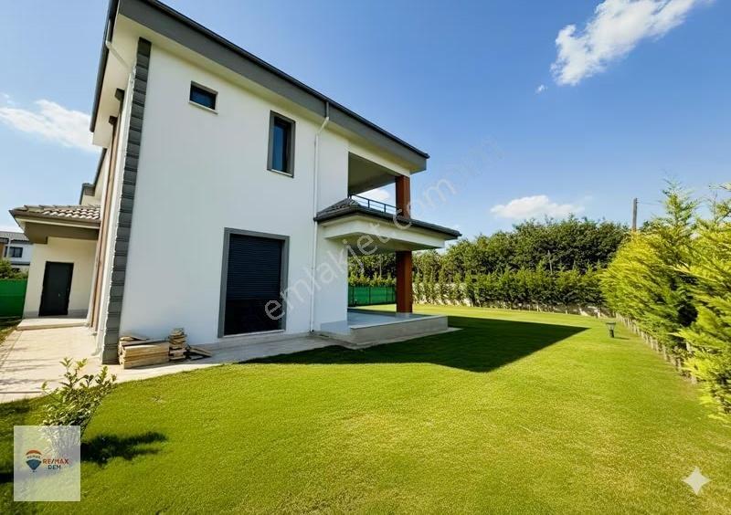 Remax Dem'den Erzincan Çukurkuyuda Satılık Villa - Görsel 18