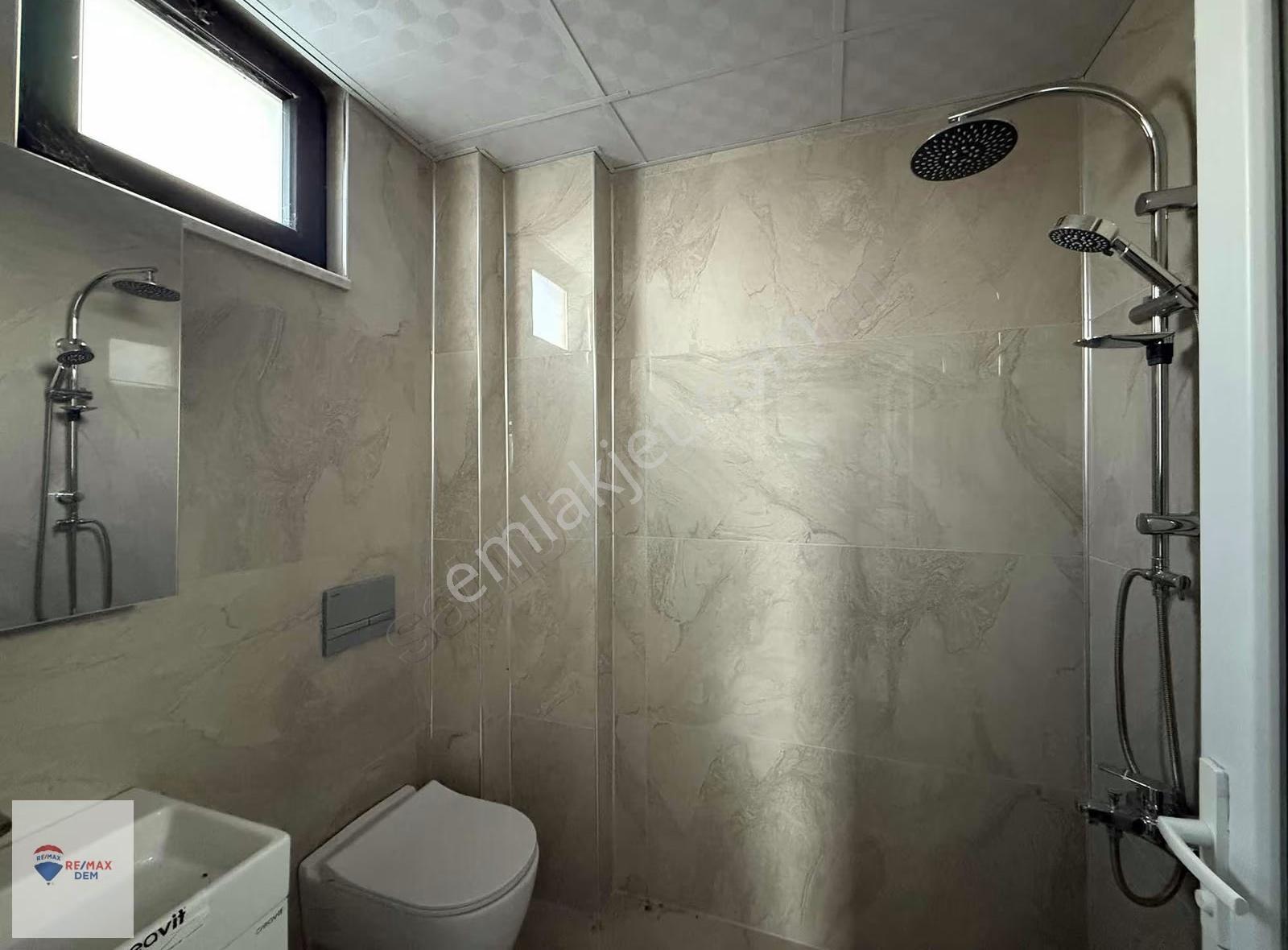 Remax Dem'den Erzincan Çukurkuyuda Satılık Villa - Görsel 2