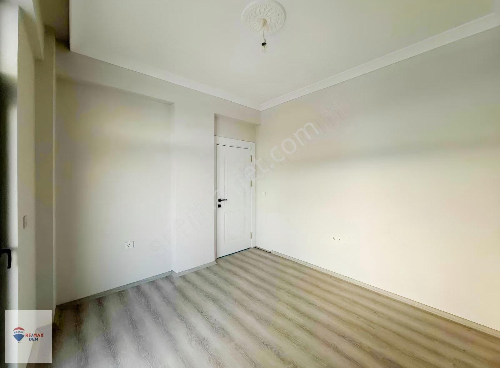 Remax Dem'den Erzincan Çukurkuyuda Satılık Villa - Görsel 27