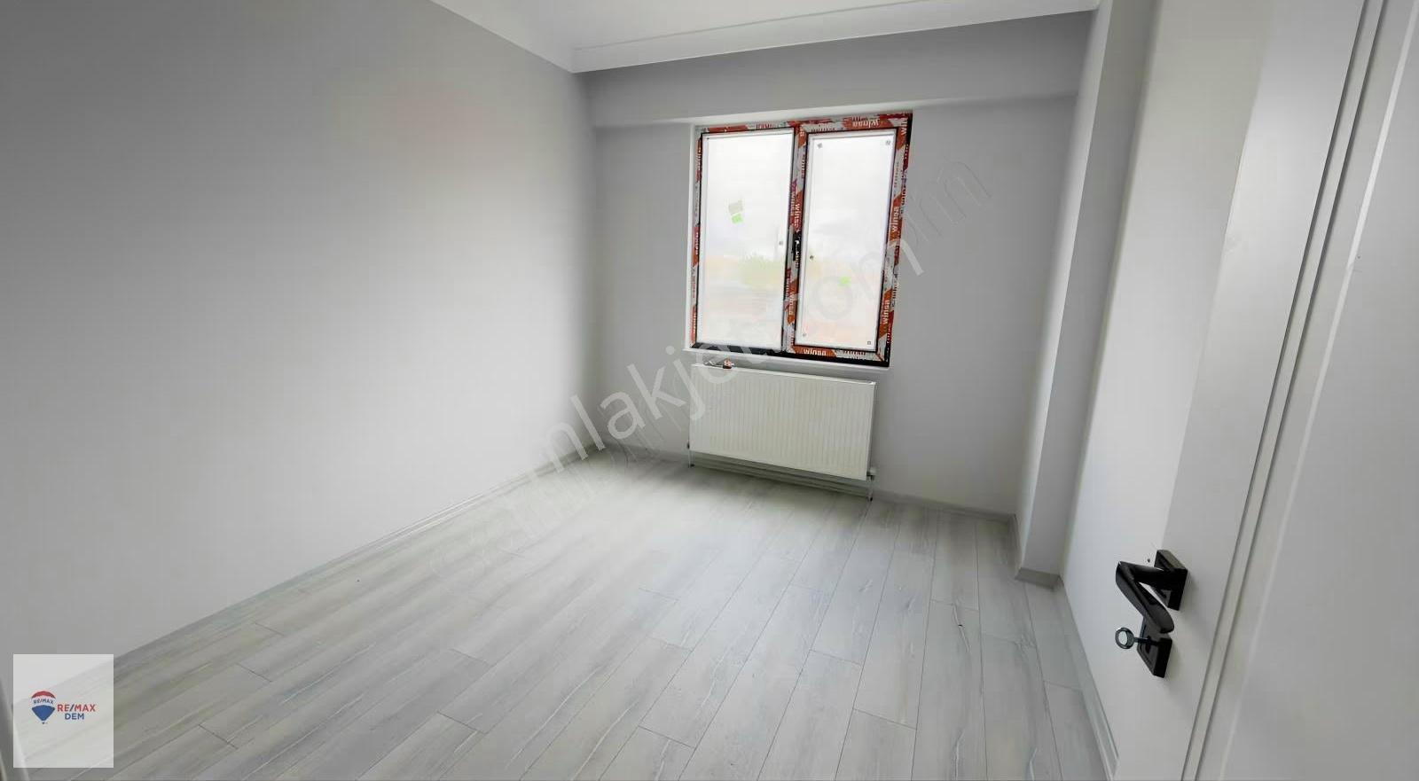 Remax Dem'den Demirkent Mah. Ara Kat 2+1 Satılık Daire - Görsel 9
