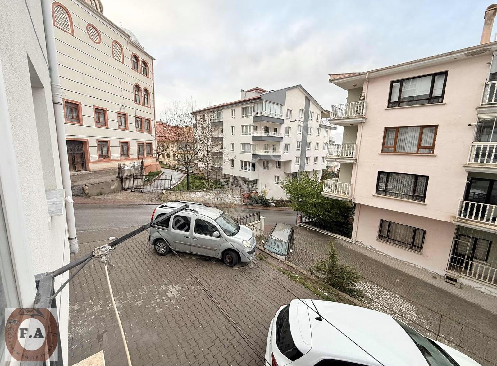 Ana Cadde Yakını Kat Dairesi Gibi 2,5+1 Cam Balkonlu Daire - Görsel 11