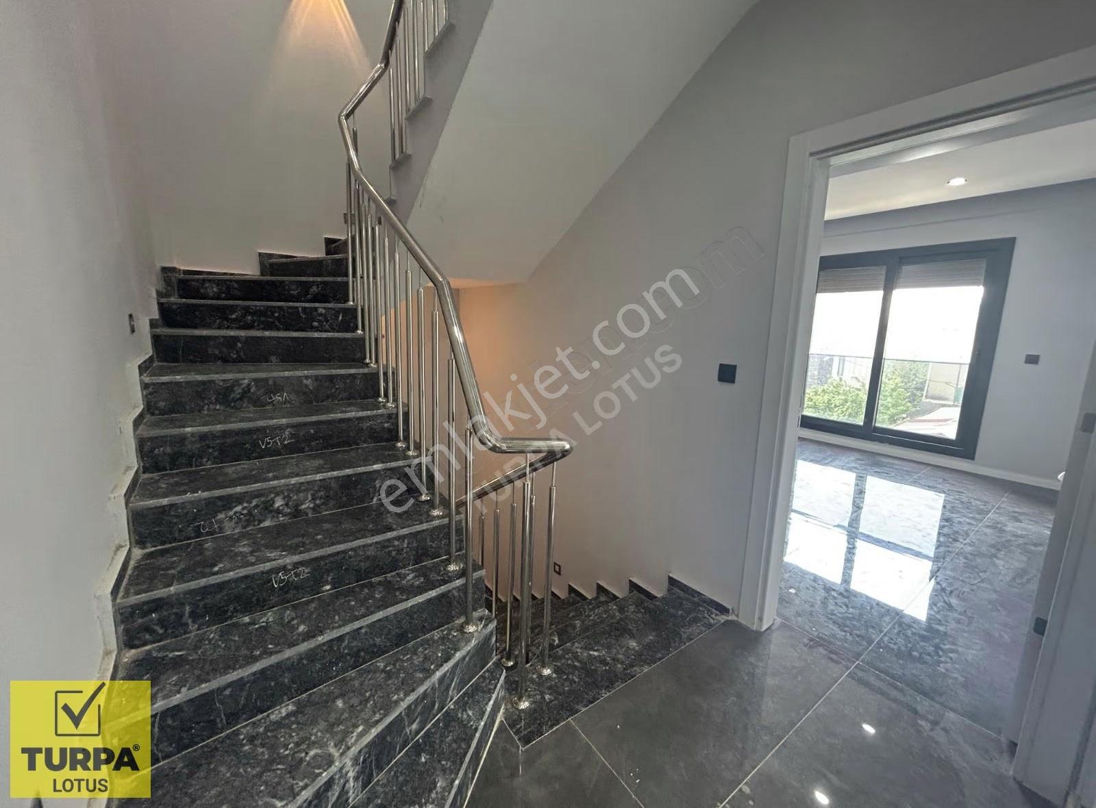 Turpa Lotus'tan Satılık Triplex Villa - Görsel 4