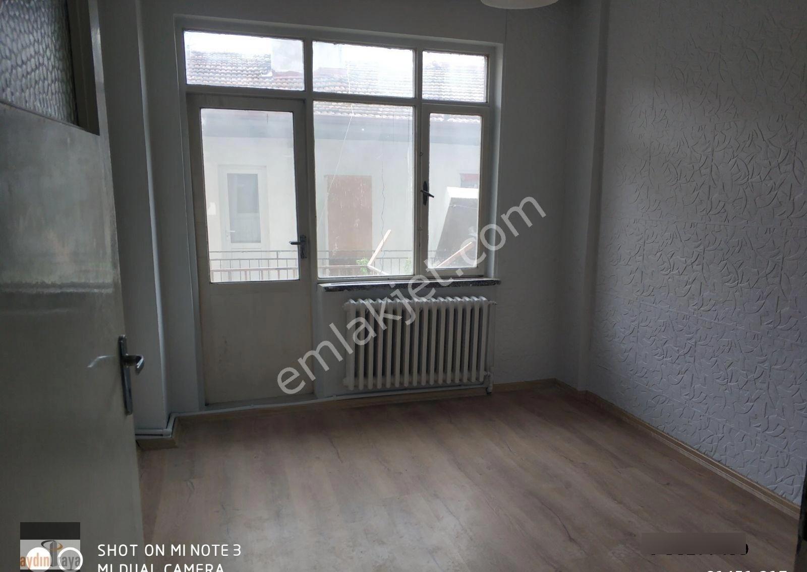 Kırım Caddesi Üstü Kiralık 3+1 Balkonlu Güney Cephe Daire - Görsel 10