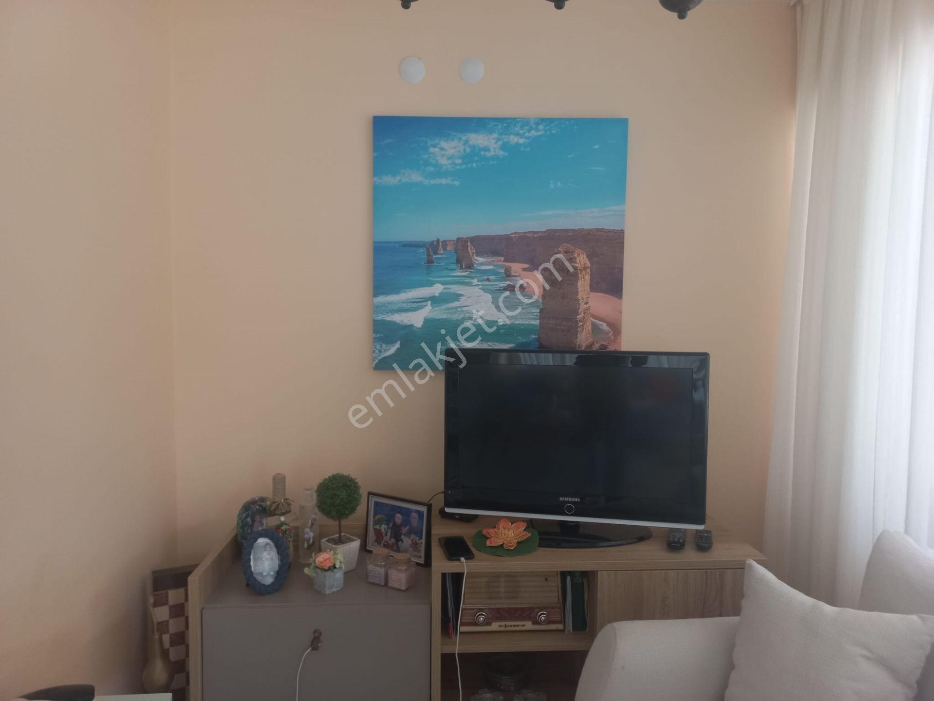Çeşme Pırlanta Plajı Havuzlu Sitede 4+1 Triplex Müstakil Bahçeli - Görsel 14