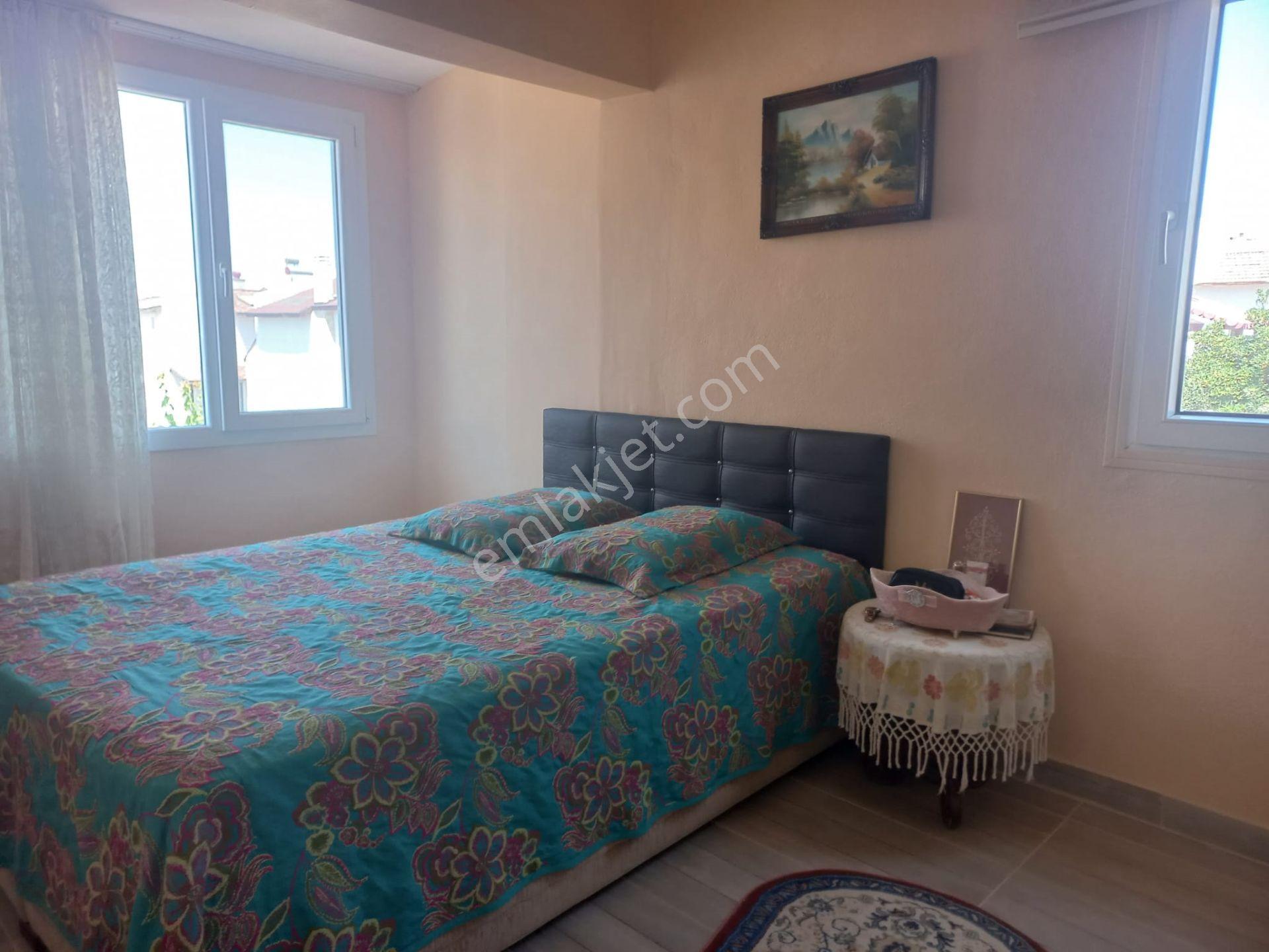 Çeşme Pırlanta Plajı Havuzlu Sitede 4+1 Triplex Müstakil Bahçeli - Görsel 22