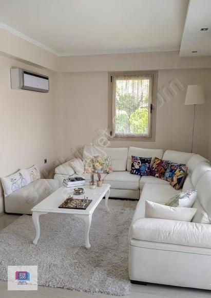 Foça Satılık Havuzlu Lüks Villa | 4+1 | Full Eşyalı | Site İçi - Görsel 17