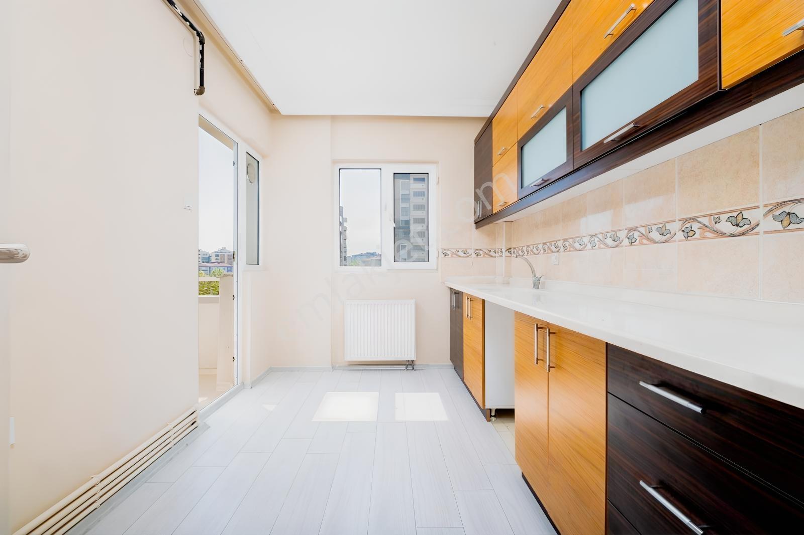 Remax Advantage'n Yüzüncüyıl Site İçi Metroya Yakın Arakat 3+1 - Görsel 35