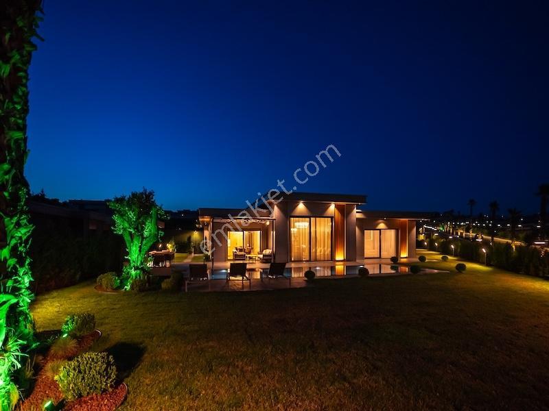 Kazançlı Ödeme Planlarıyla 5+1 Tek Katlı Lüks Villa - Görsel 31