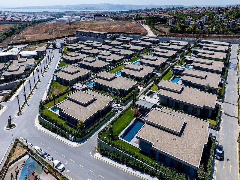 Kazançlı Ödeme Planlarıyla 5+1 Tek Katlı Lüks Villa - Görsel 17