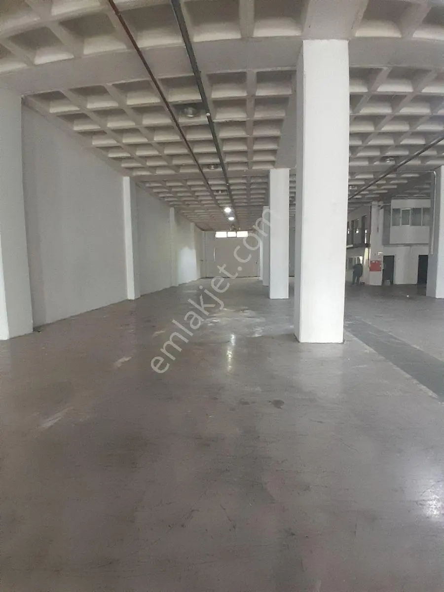 İkitelli Organize Sanayi 3.000 M2 Tır Kamyon İçeri Girer Depo - Görsel 4
