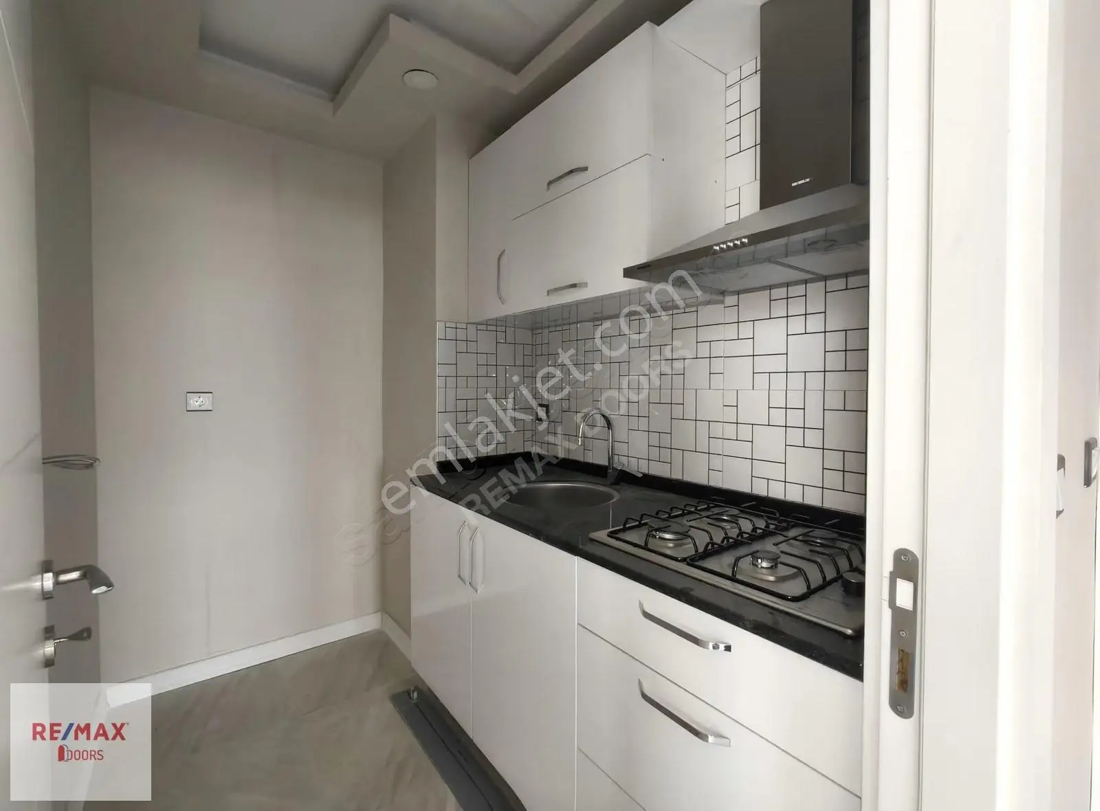 Muratpaşa Yenigün Çamlılar Plazada Kiralık Duble Ofis - Görsel 4