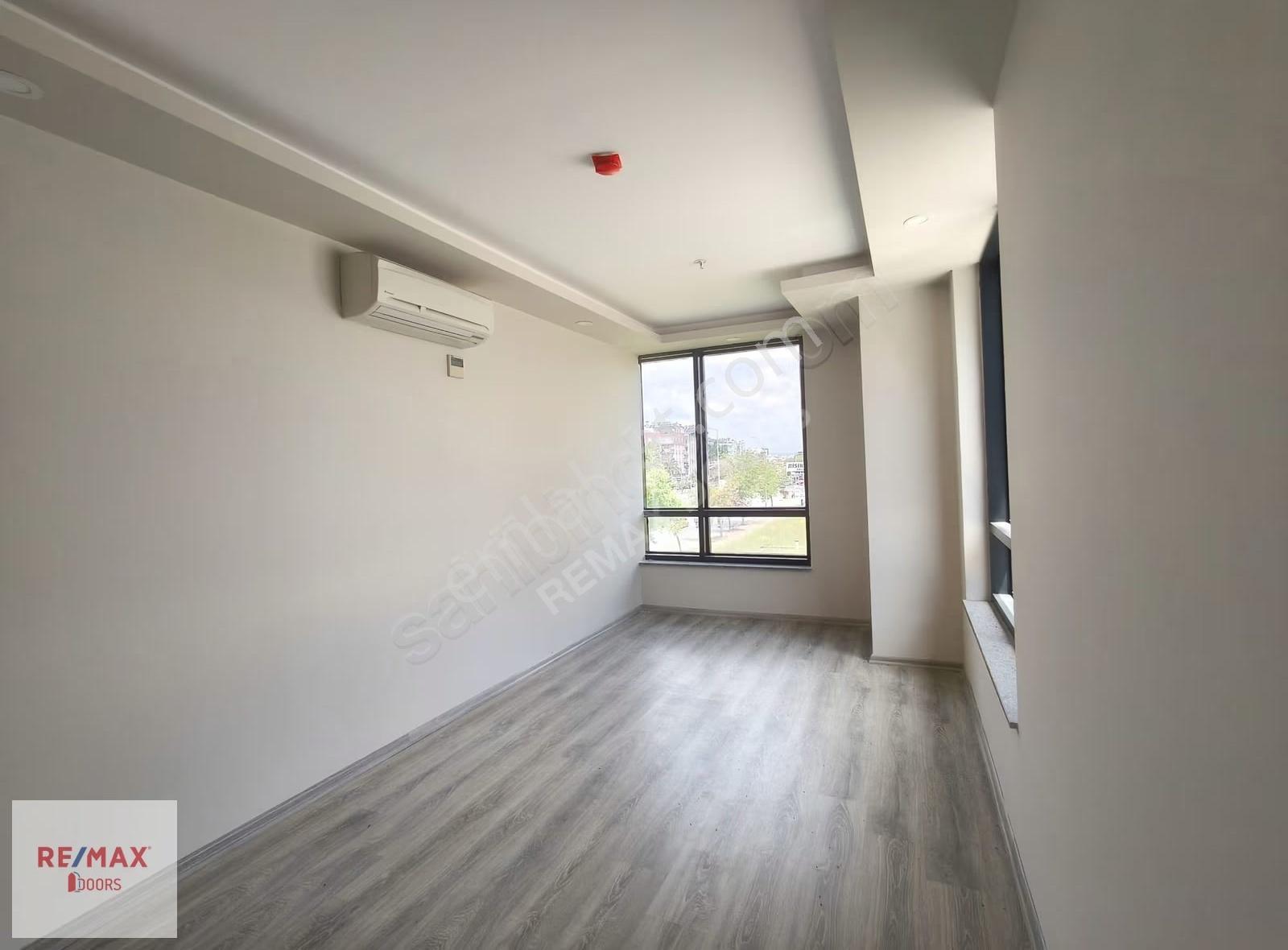 Muratpaşa Yenigün Çamlılar Plazada Kiralık Duble Ofis - Görsel 19