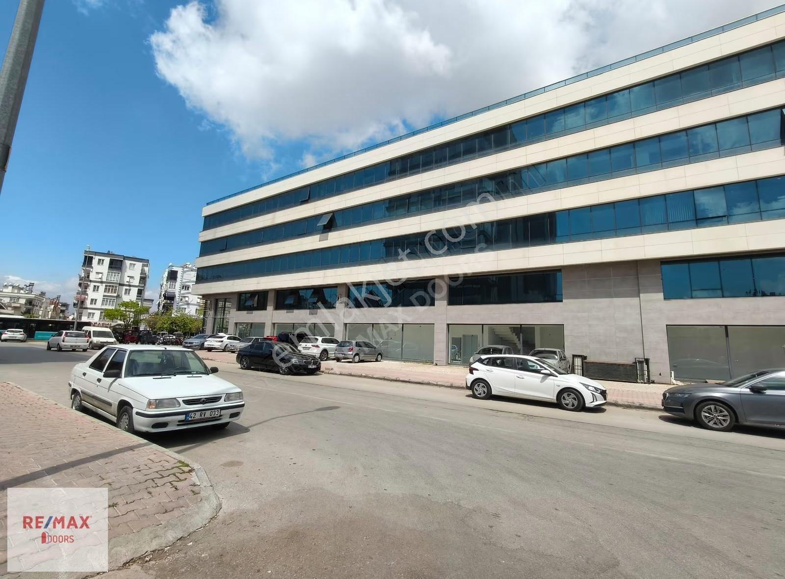 Muratpaşa Yenigün Çamlılar Plazada Kiralık Prestijli Ofis - Görsel 21