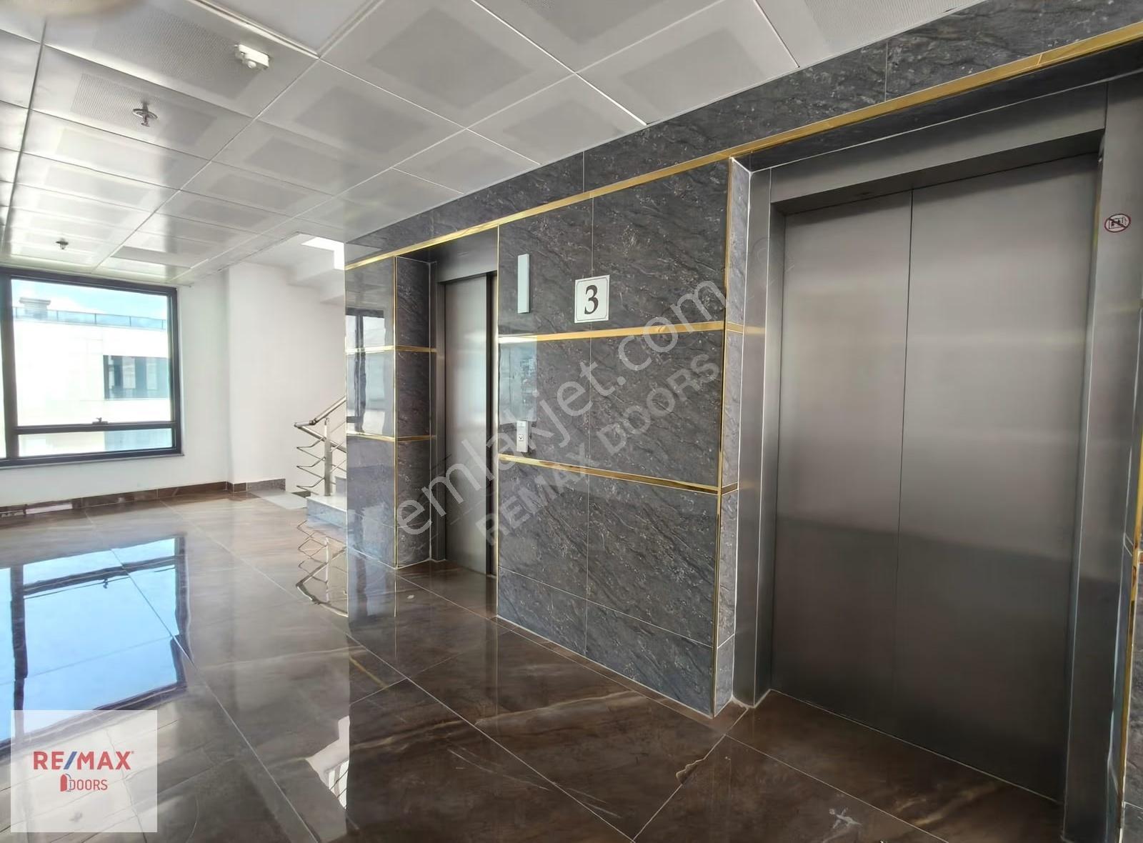 Muratpaşa Yenigün Çamlılar Plazada Kiralık Prestijli Ofis - Görsel 23