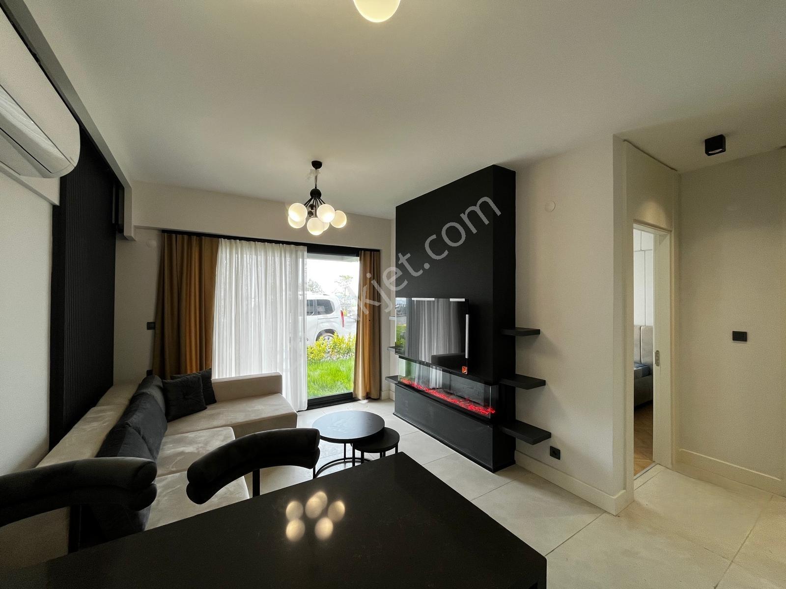Balat'ta Full Eşyalı, Kiralık 1+1 Sıfır Daire