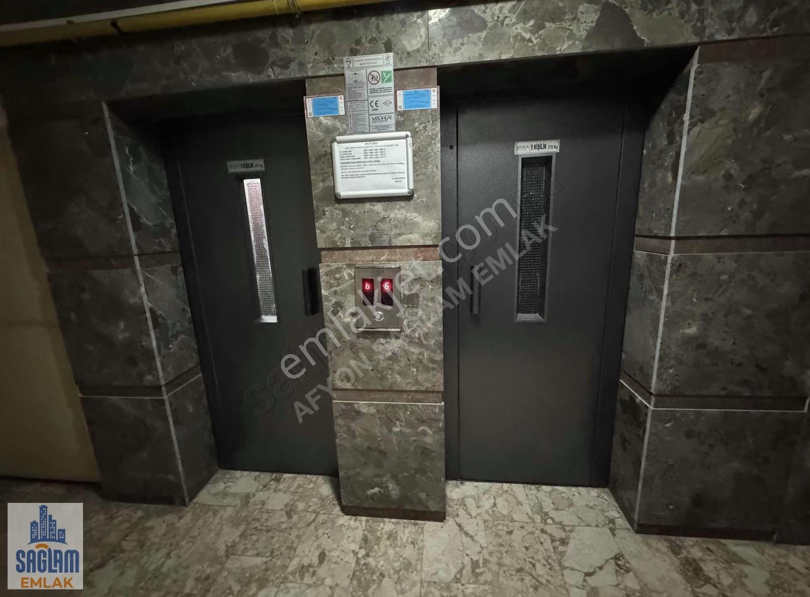 Sağlam Emlaktan Şuhut Kavşağı Site İçi Kiralık 3+1 Daire - Görsel 16