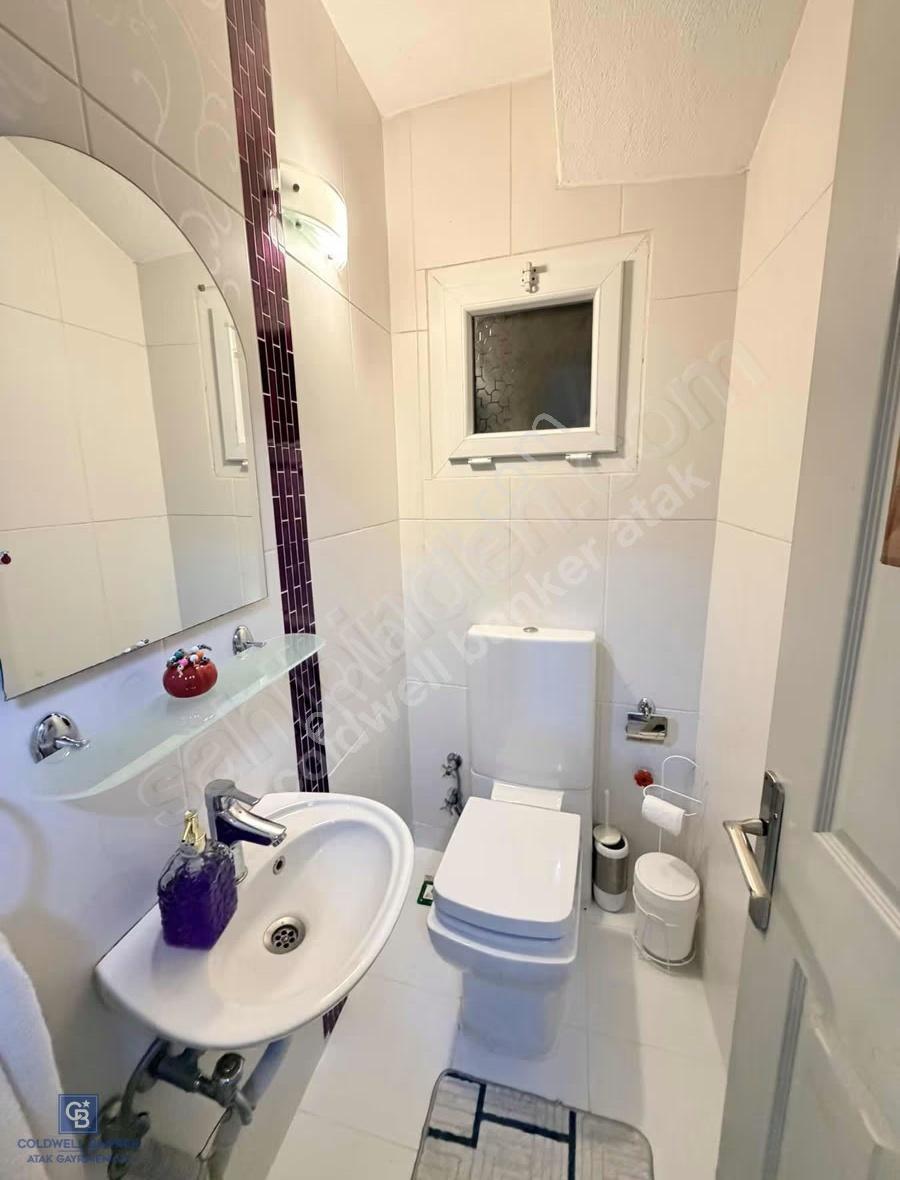 Buca Fırat Mahallesinde 5+2 210m2 Geniş Daire - Görsel 3