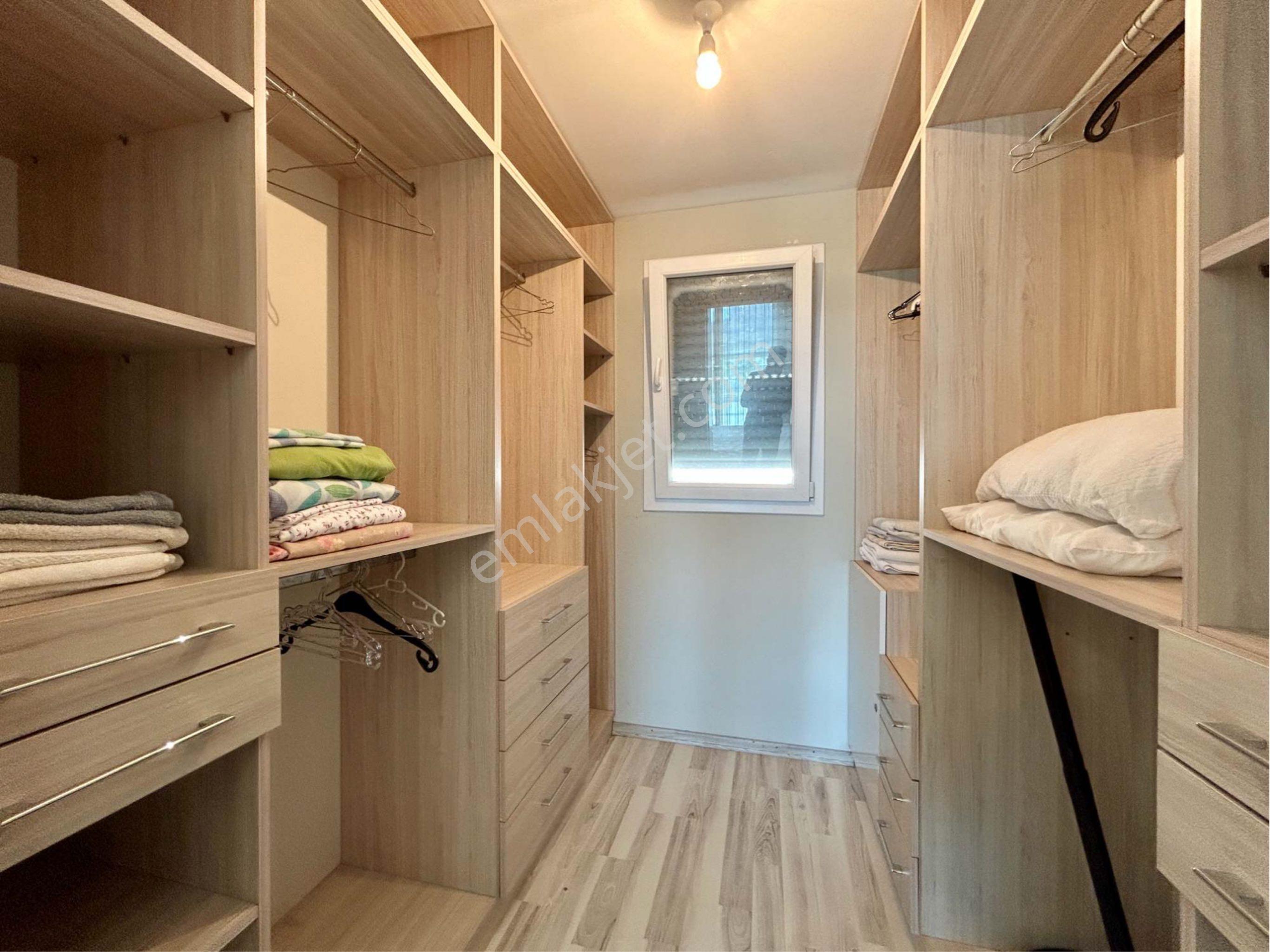 Kuşadası Değirmendere 500 M2 Arsa İçerisinde Tam Müstakil Özel Havuzlu 4+1 Villa