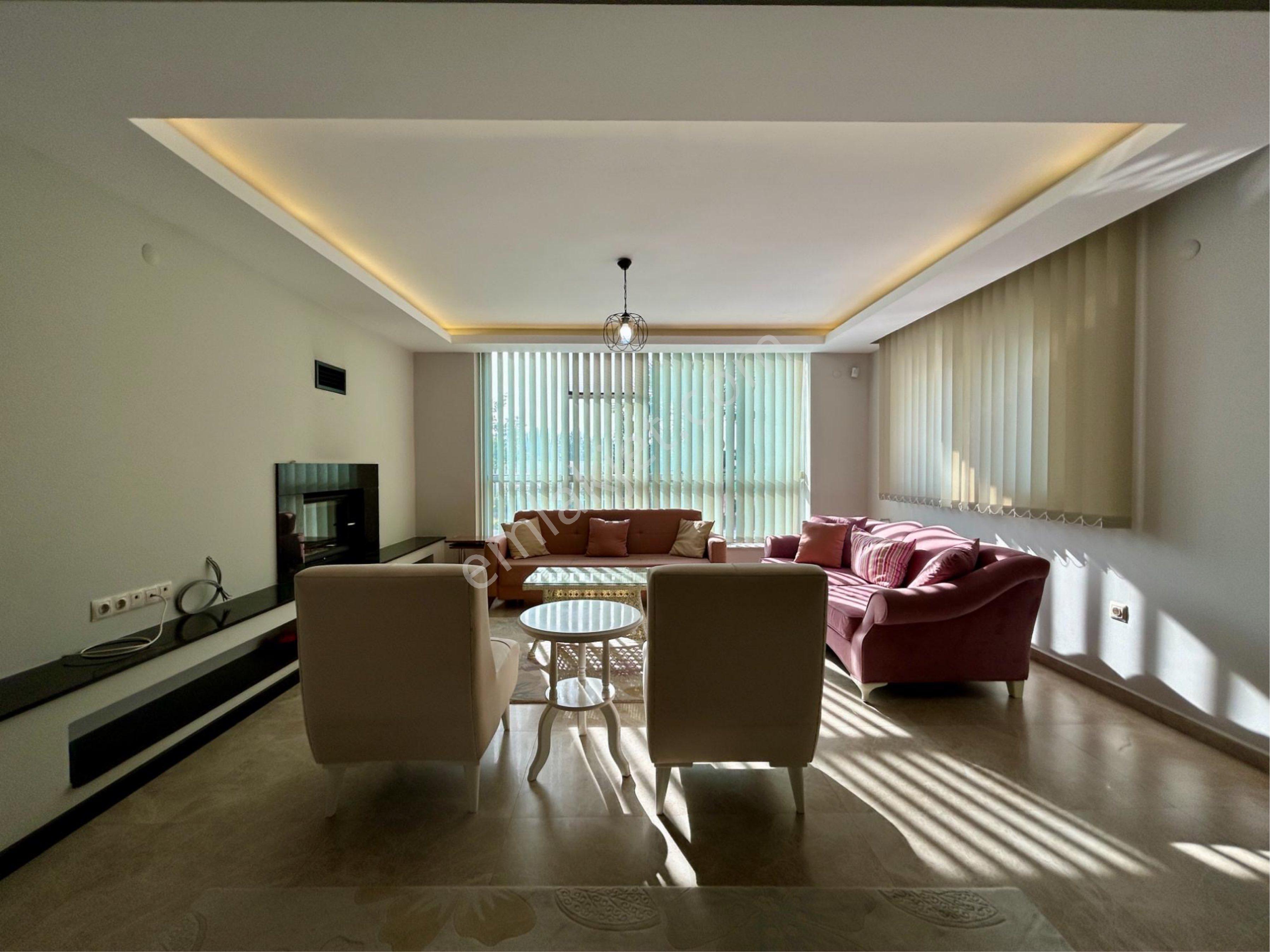 Kuşadası Değirmendere 500 M2 Arsa İçerisinde Tam Müstakil Özel Havuzlu 4+1 Villa - Görsel 31