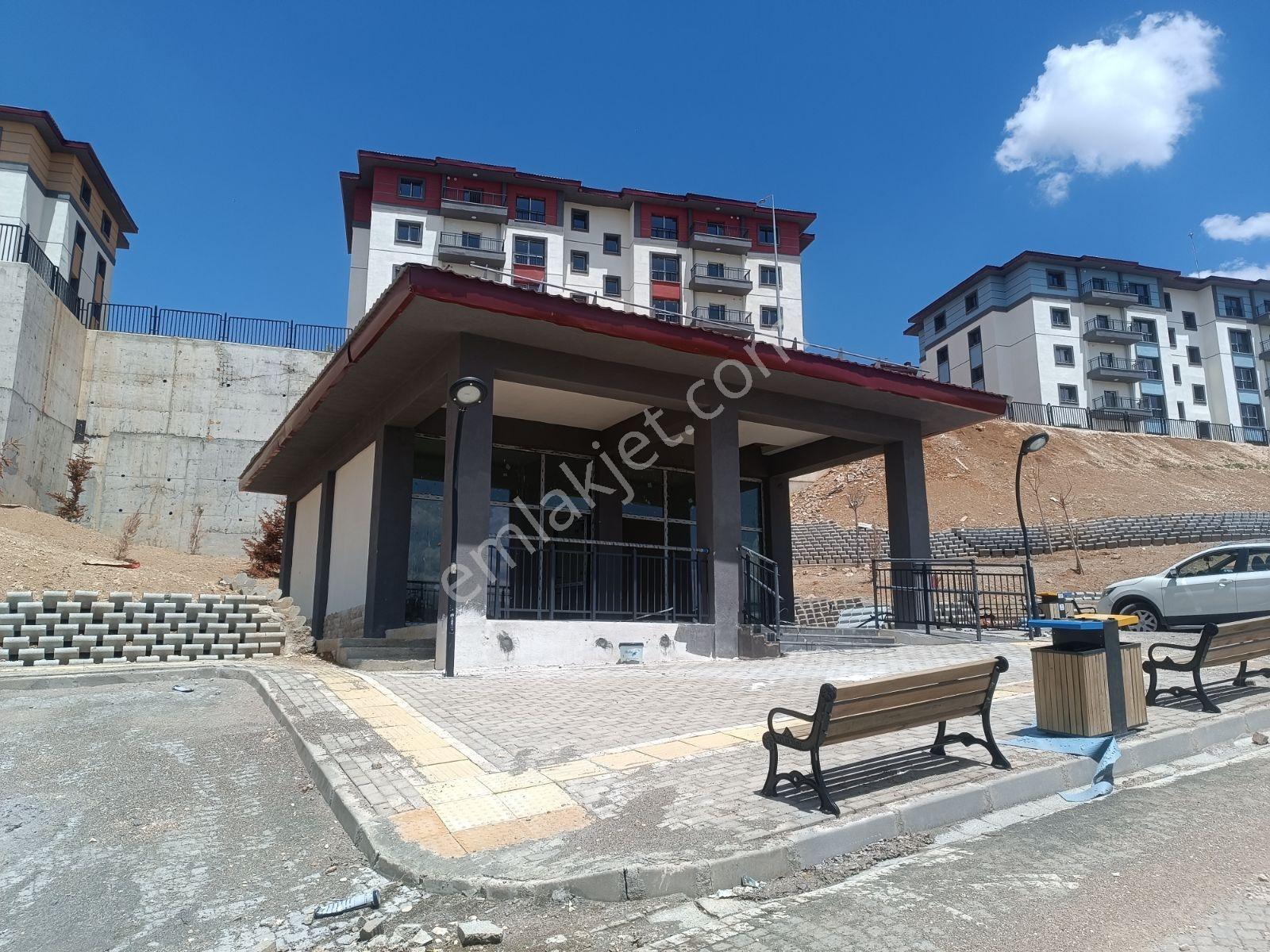 Sarız Yeni Toki De 2 Adet Satlık Dükkan - Görsel 27