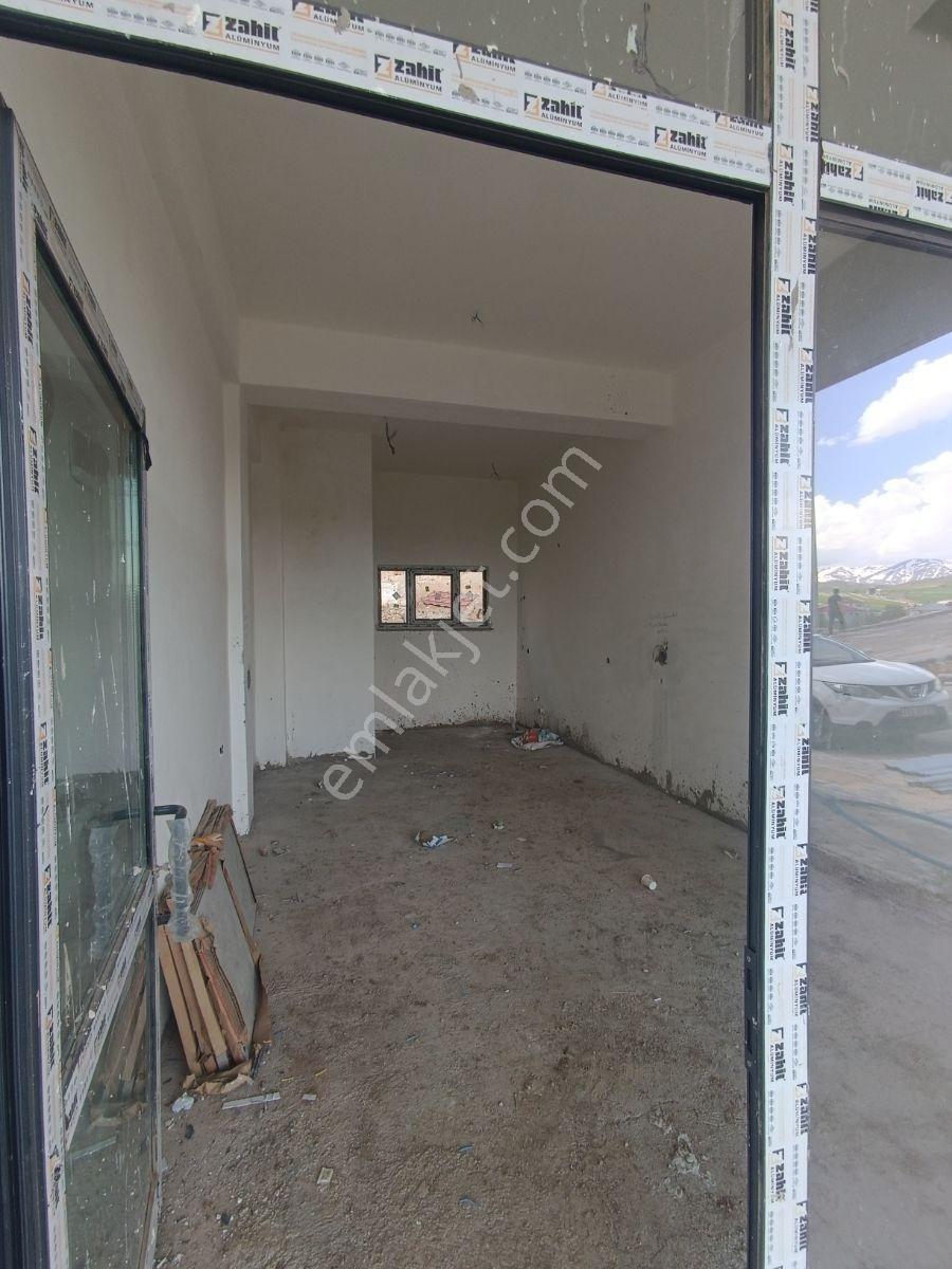 Sarız Yeni Toki De 2 Adet Satlık Dükkan - Görsel 17
