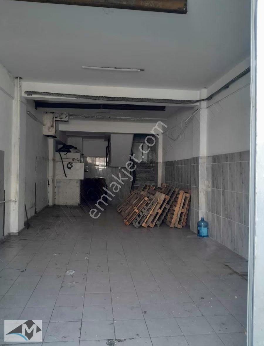 İkitelli Osb 450m2 Tır Kamyon Yaklaşır