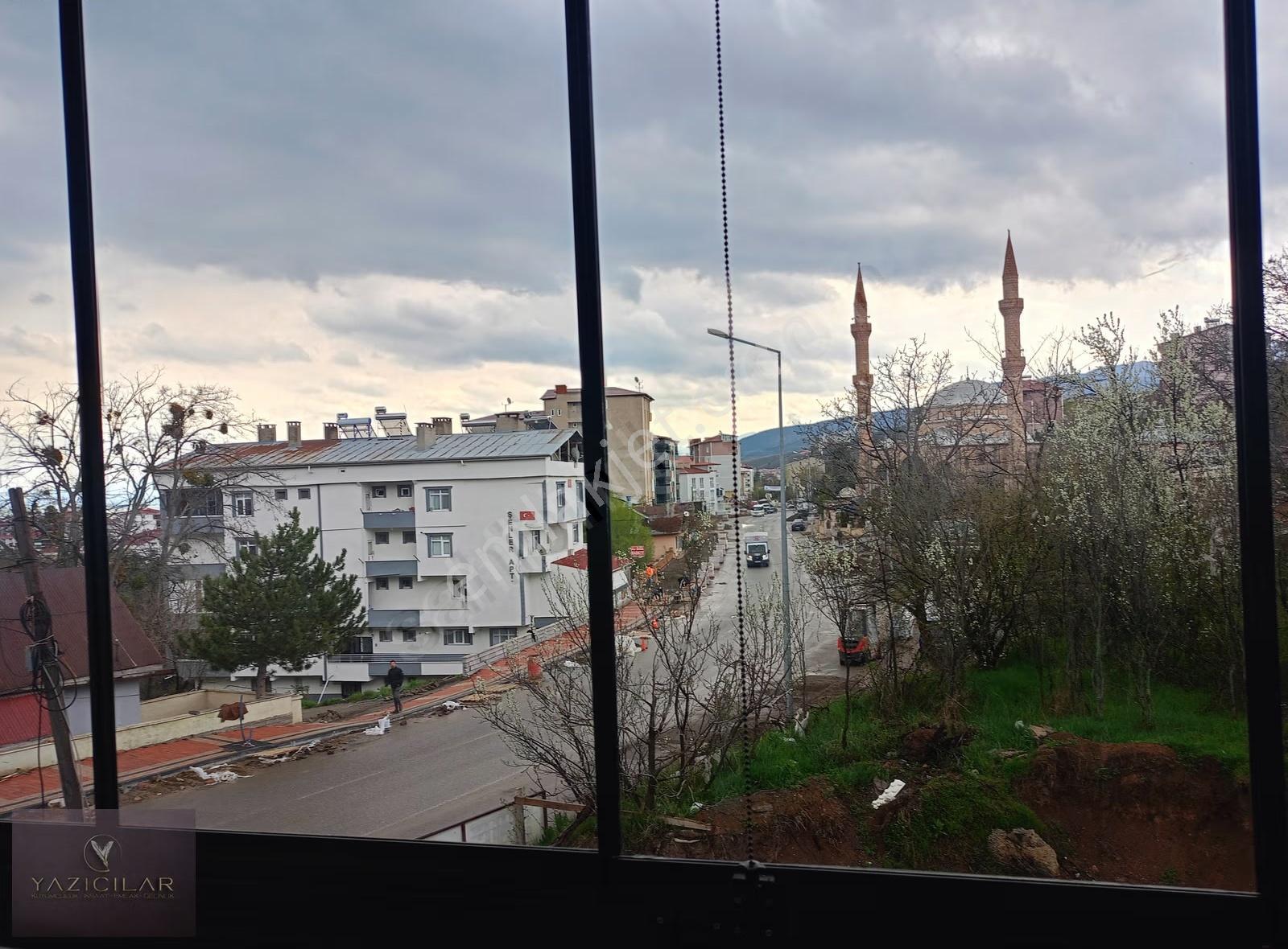 Sivas Caddesi Ebubekir Camii Yanında Eşyalı 1+1 Kiralık Daire - Görsel 22