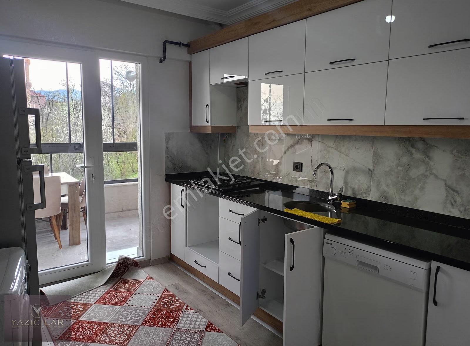 Sivas Caddesi Ebubekir Camii Yanında Eşyalı 1+1 Kiralık Daire - Görsel 24