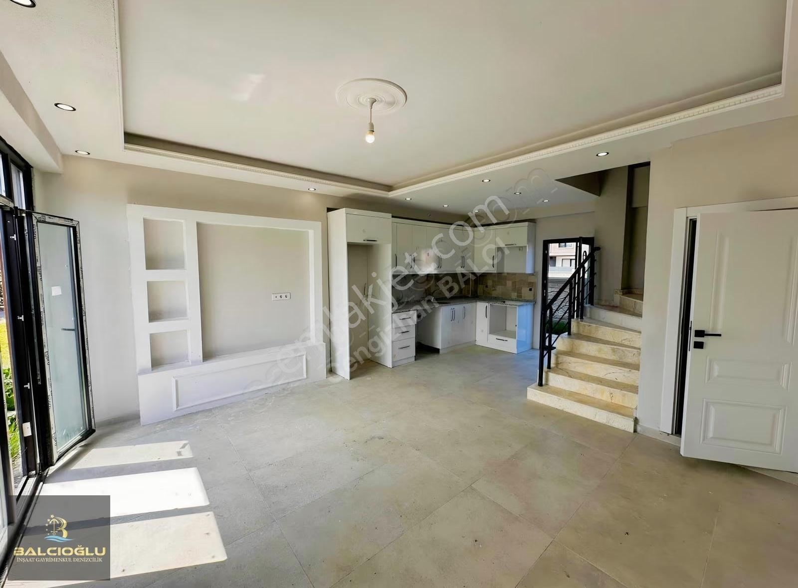 Balcıoğlundan Kadıköyde Uygun Site İçi 3+1 Triplex Villa - Görsel 17