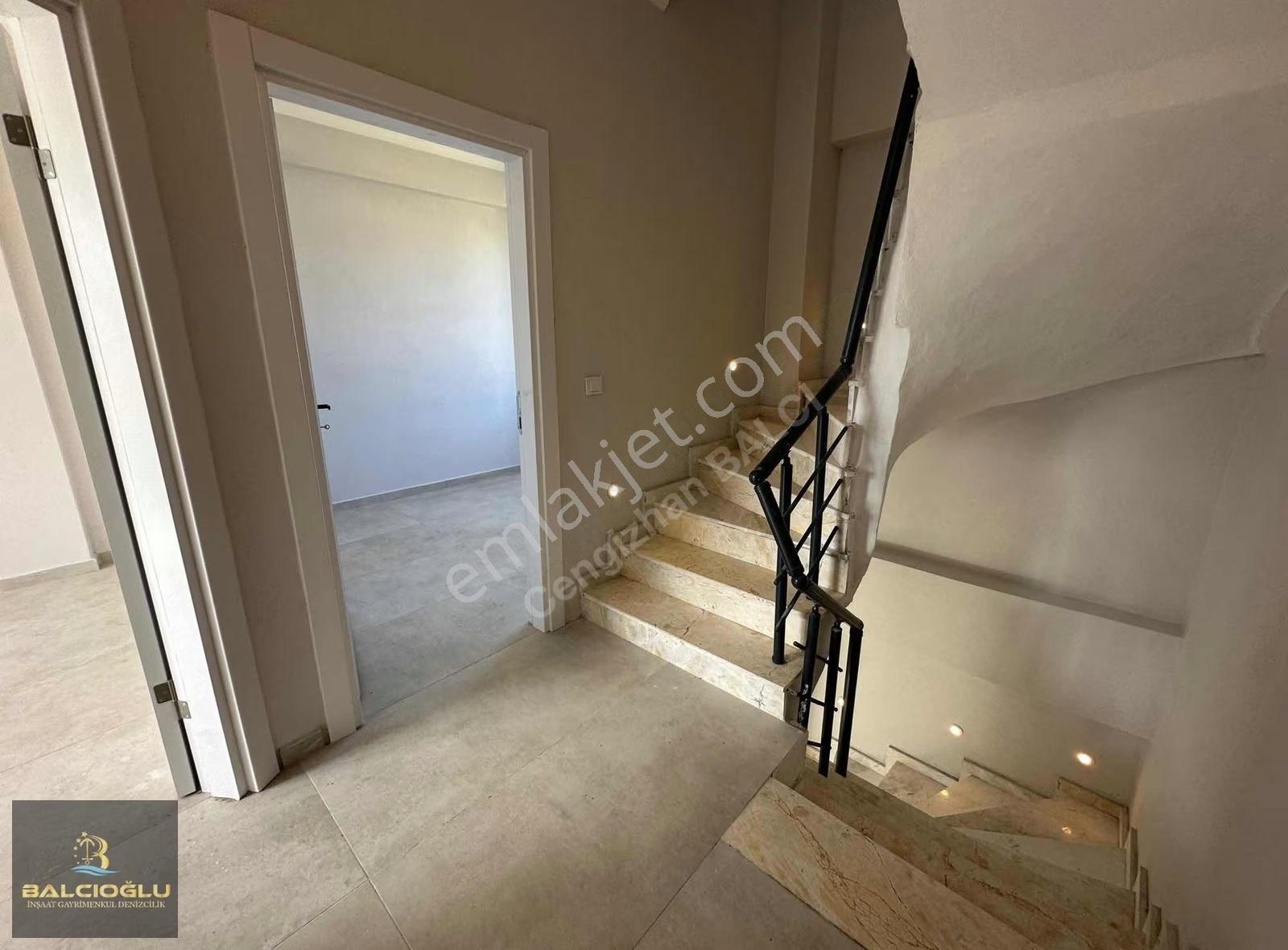Balcıoğlundan Kadıköyde Uygun Site İçi 3+1 Triplex Villa - Görsel 13