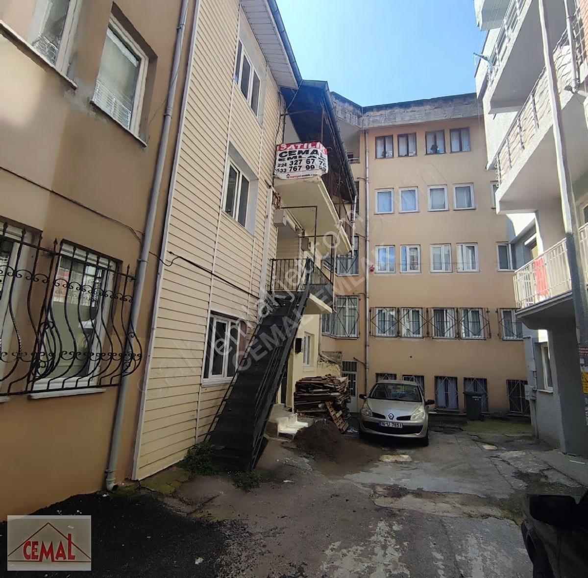Cemal Emlak Bursa Tarihi Yıldırım Beyazıt Camii Karşısında 3 Kat - Görsel 22