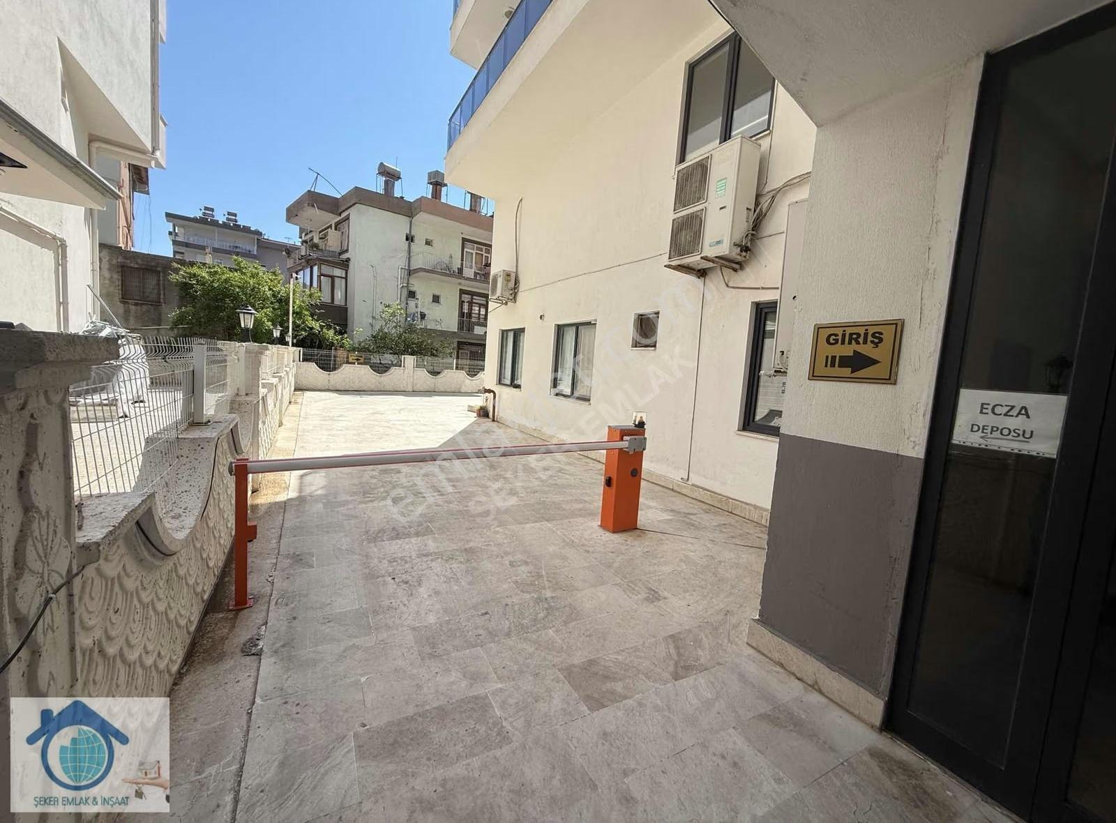 Manavgat Merkezi Konumda Satılık 1+1 120 M2 Geniş Büro Full - Görsel 2