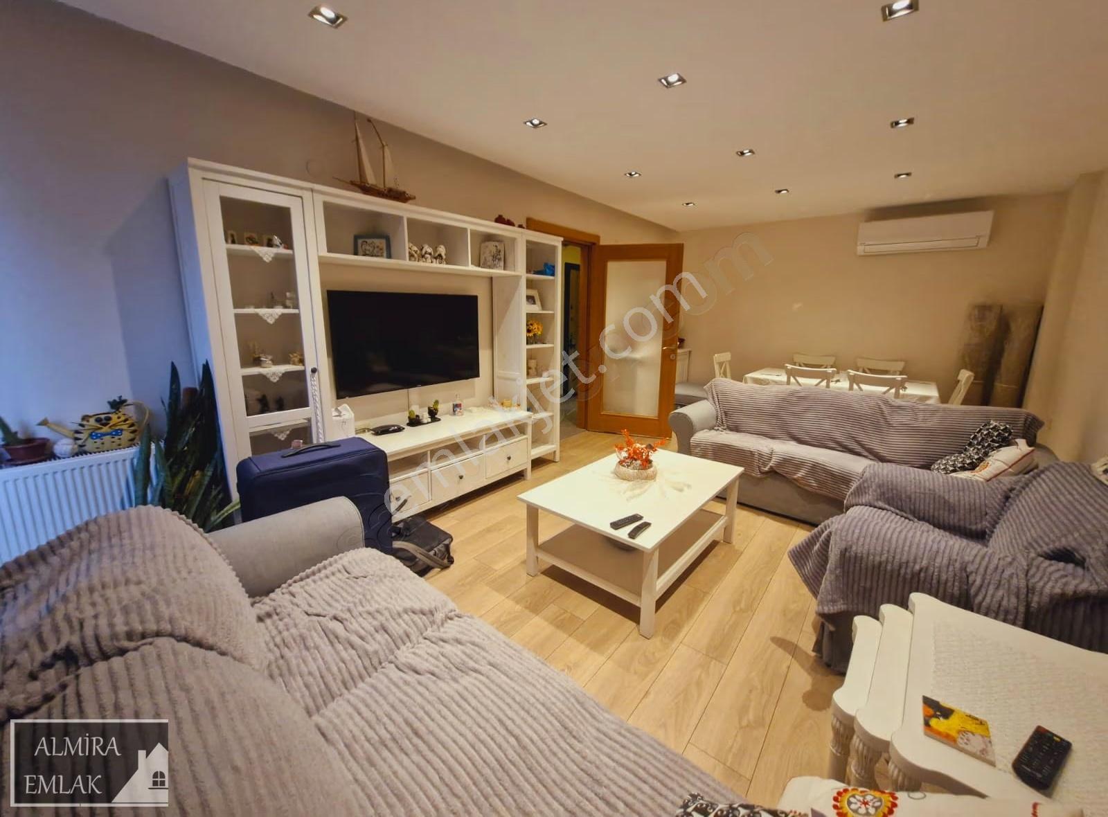 Metro Yakını 6 Yaşında 3+1 130m² Lüks Daire Asansörlü - Görsel 31