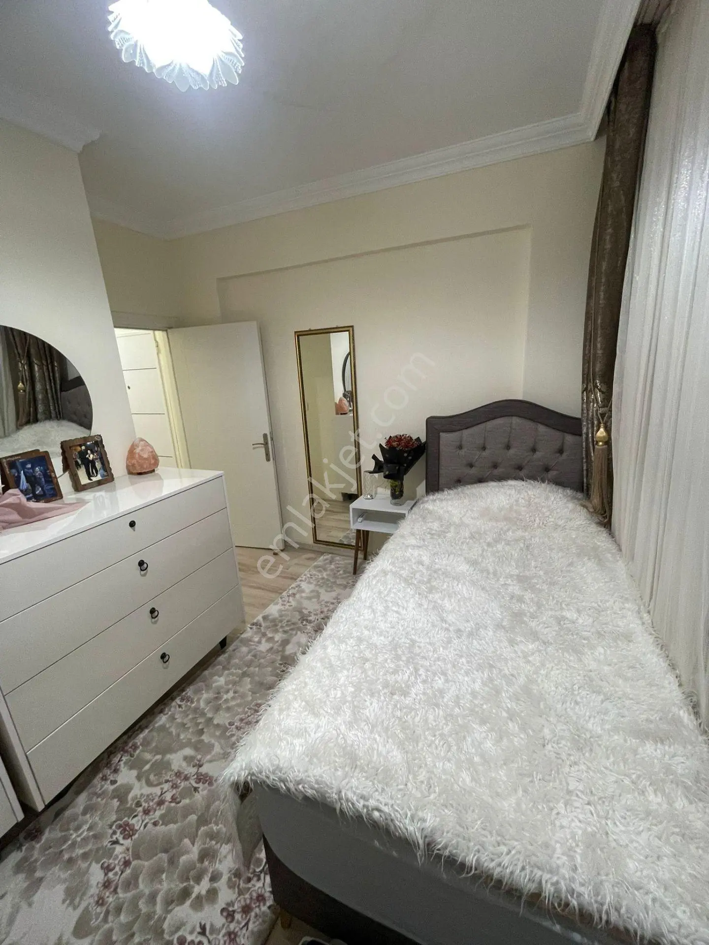 Satılık Geniş 2+0 Daire 4.kat 2.350.000 Tl.fatihler Mah. - Görsel 5