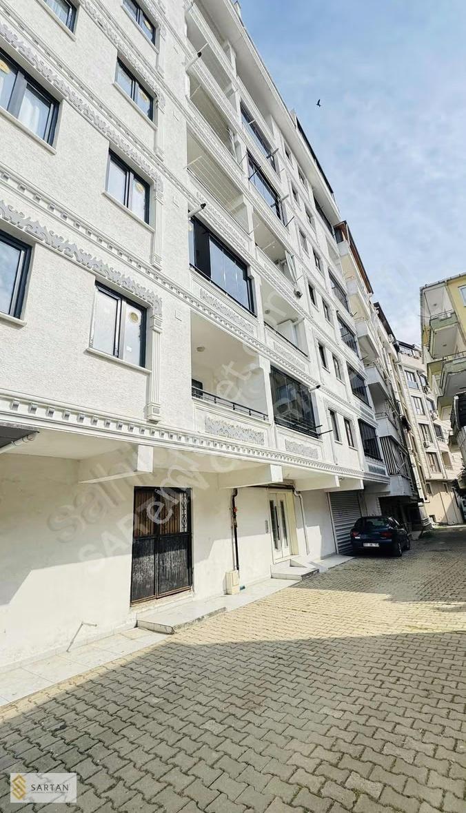Yalova Esenköyde Satılık Sahile 10 Adım Mesafede 2+1 Sıfır Daire