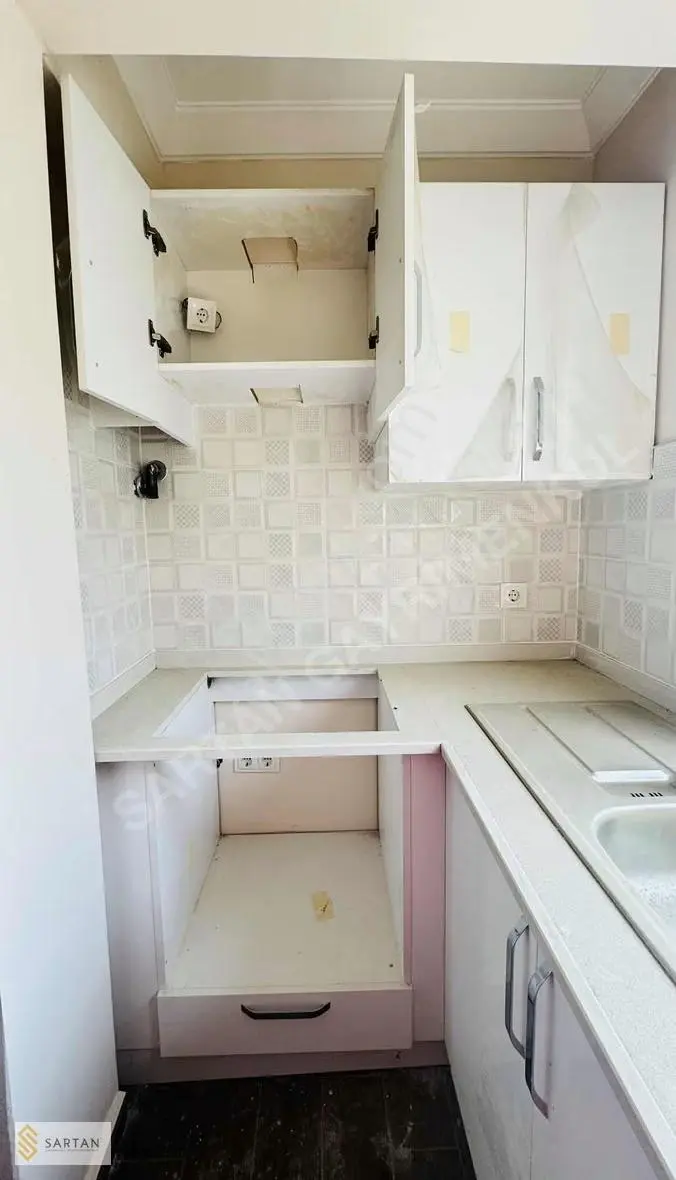 Yalova Esenköyde Satılık Sahile 10 Adım Mesafede 2+1 Sıfır Daire - Görsel 2