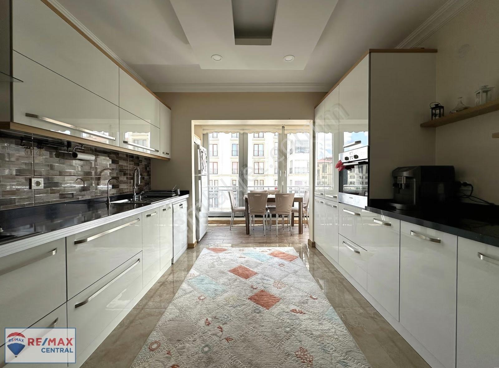 Re/max Central Mevlana Mah.'de Ultra Lüks 3+1 Satılık Daire - Görsel 19