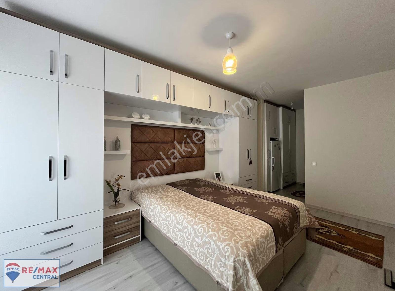Remax Centralden Seyrantepede Satılık Lüks 3+1 - Görsel 17