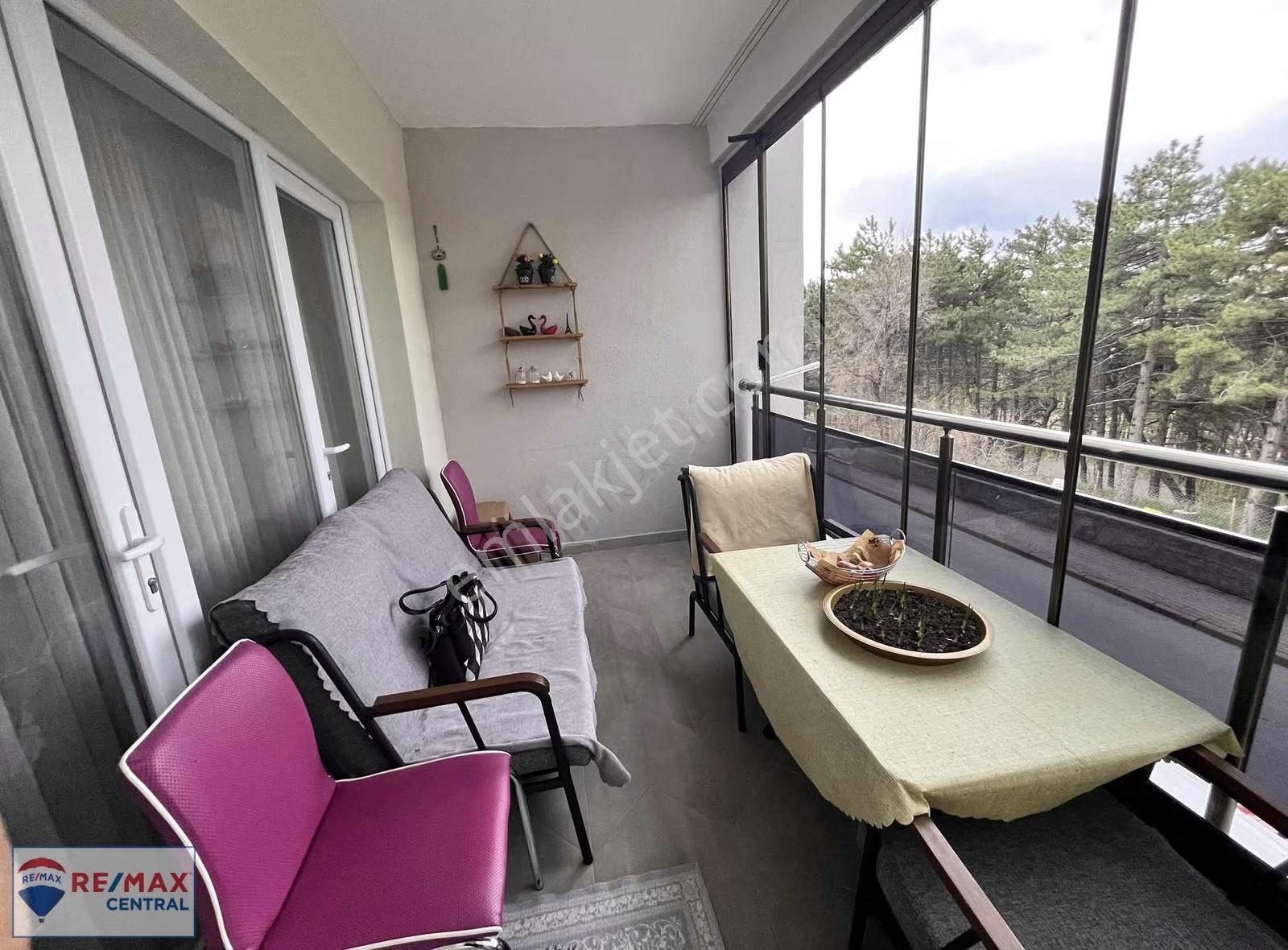Remax Centralden Seyrantepede Satılık Lüks 3+1 - Görsel 12