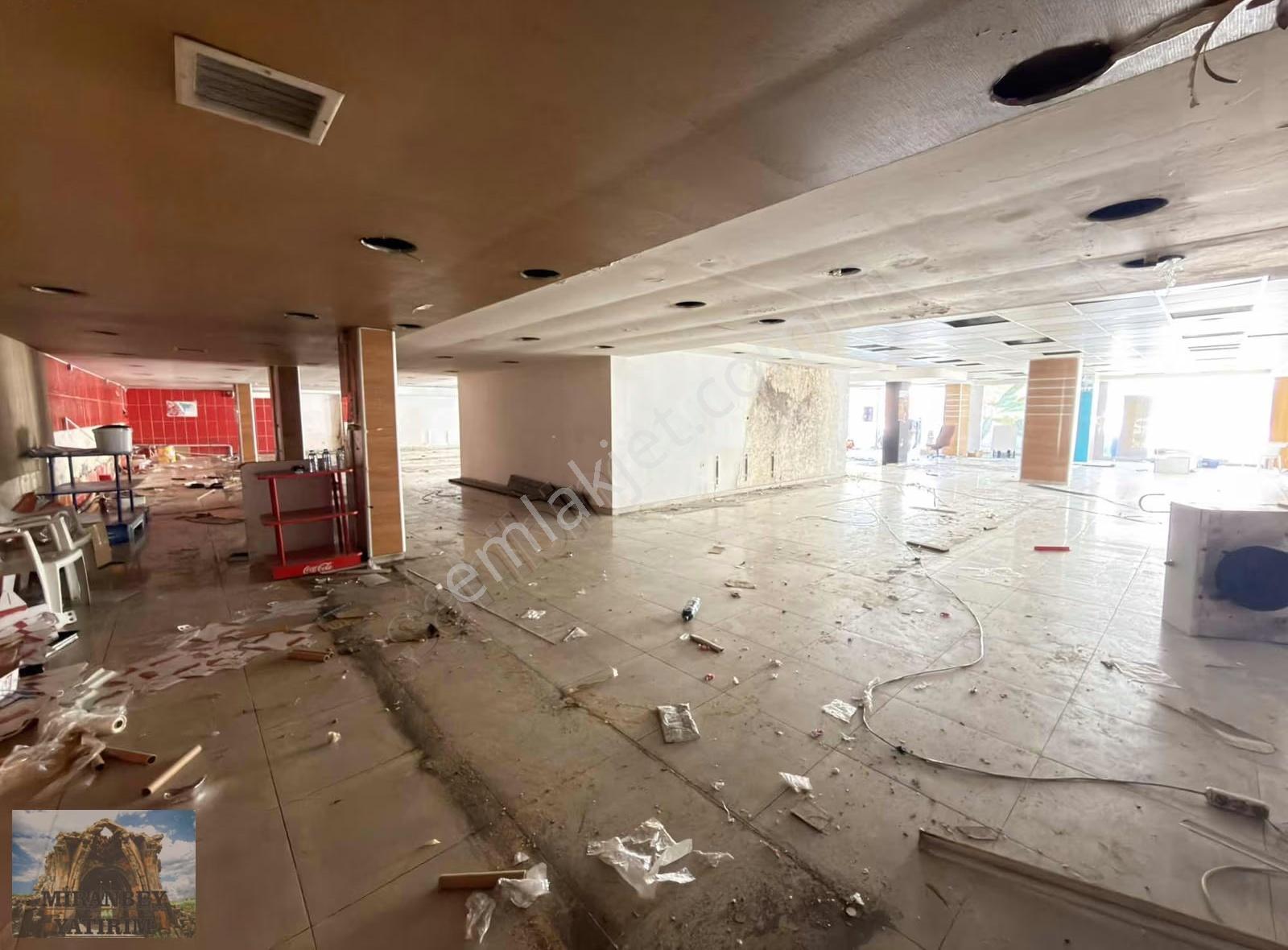 Malazgirt Caddesin'de 25m Cepheli 600 M2 Her İş Dalına Uygun! - Görsel 3
