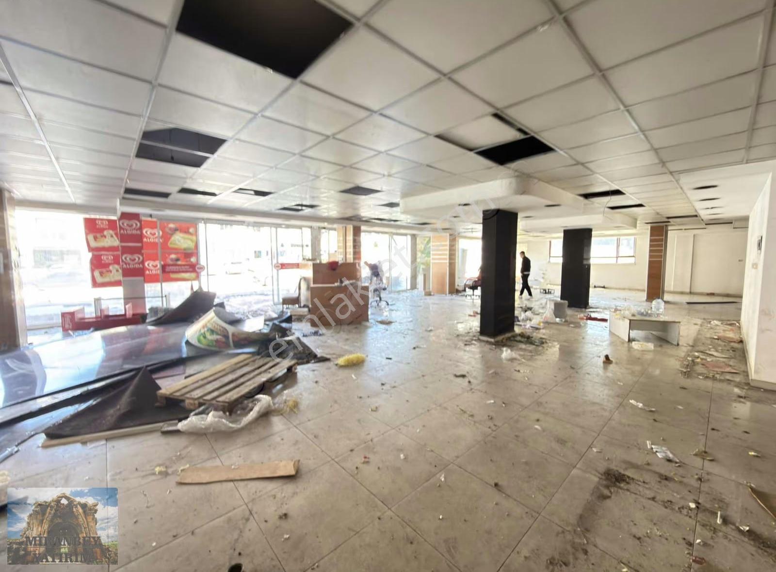 Malazgirt Caddesin'de 25m Cepheli 600 M2 Her İş Dalına Uygun! - Görsel 8