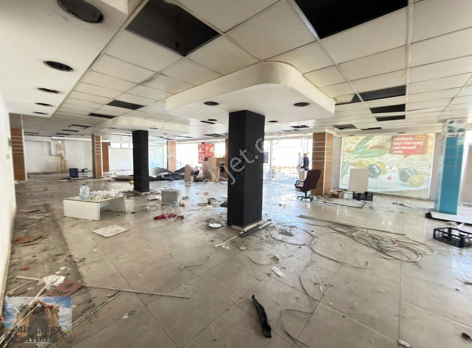 Malazgirt Caddesin'de 25m Cepheli 600 M2 Her İş Dalına Uygun! - Görsel 11