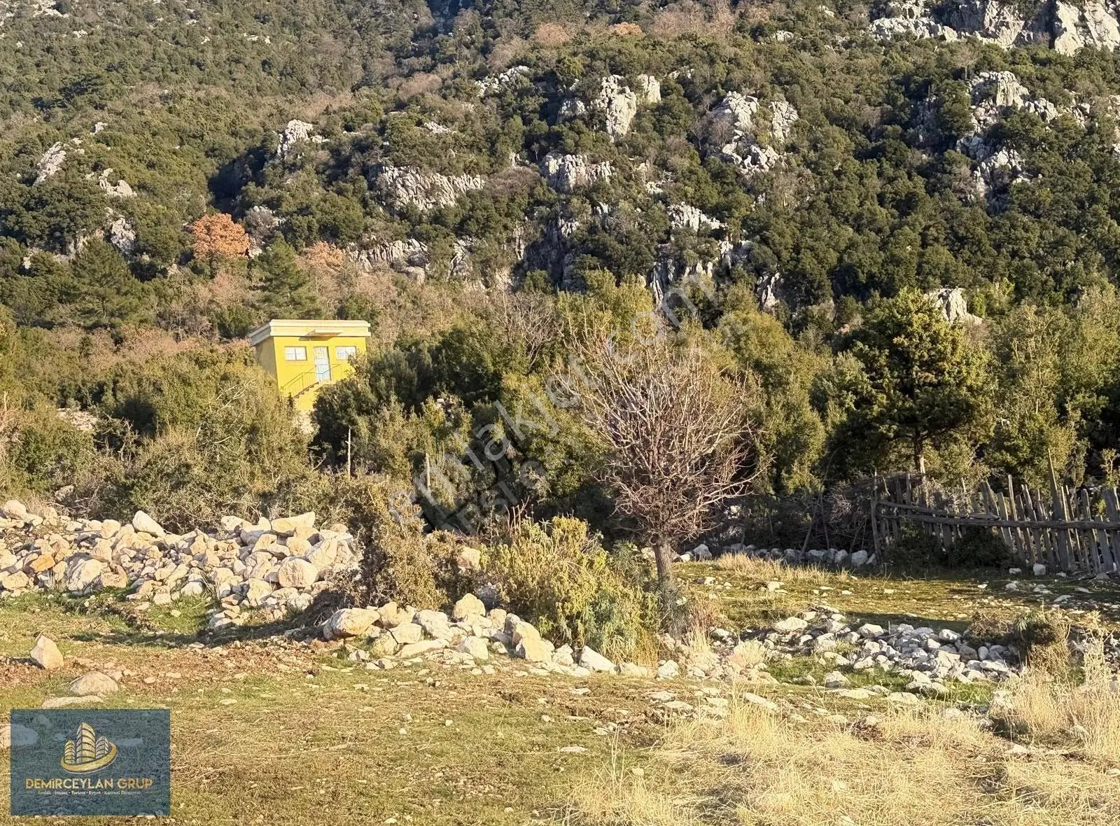 Seydikemer Yaka Da Satılık Arazi - Görsel 2